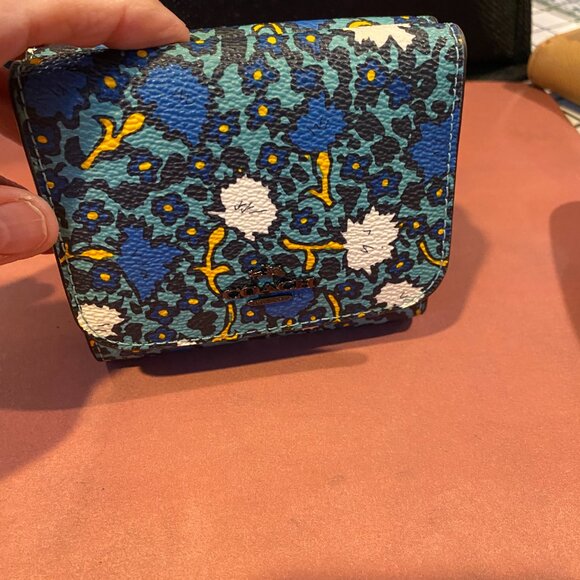 Coach New York Small Wallet style 57837 - Picture 7 of 8